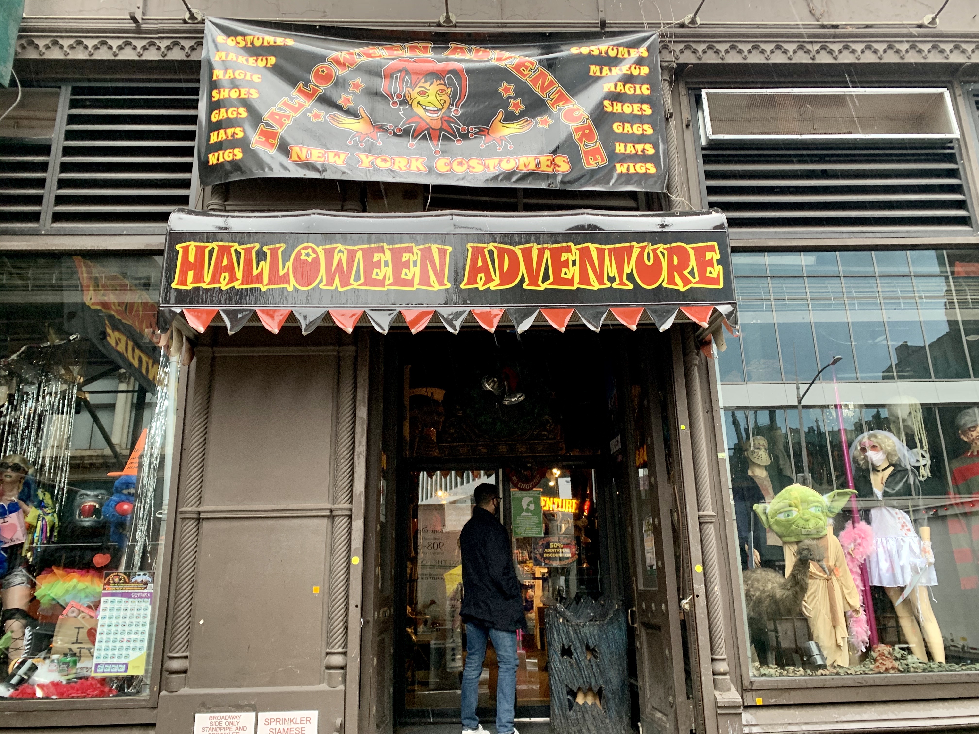 Costume Stores Say Halloween Shoppers Haven't Been Scared Off - Bedford + Bowery